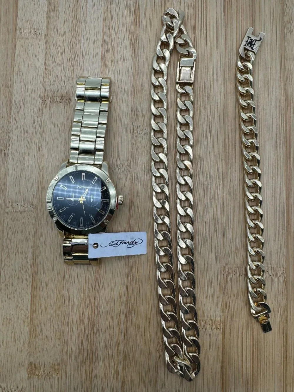 Ed Hardy Men's Gold Metal Bracelet Watch 46mm Gift Set Quartz Analog (1)